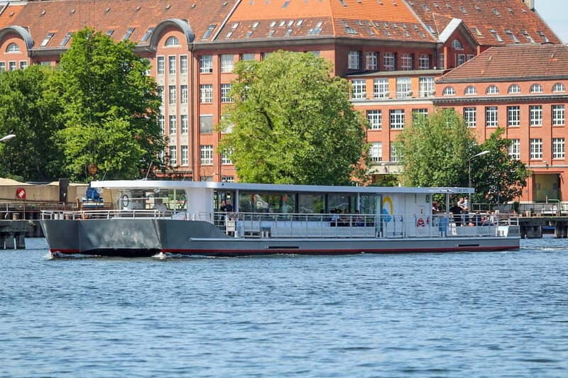Berlin: East Side Gallery Spree Cruise in a Solar Catamaran - Things to Keep in Mind