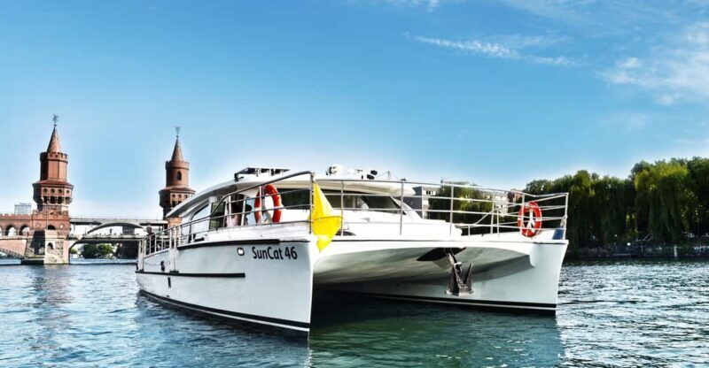 Berlin: Exclusive Boat Tour on a Solar-Powered Catamaran - What to Expect on the Day