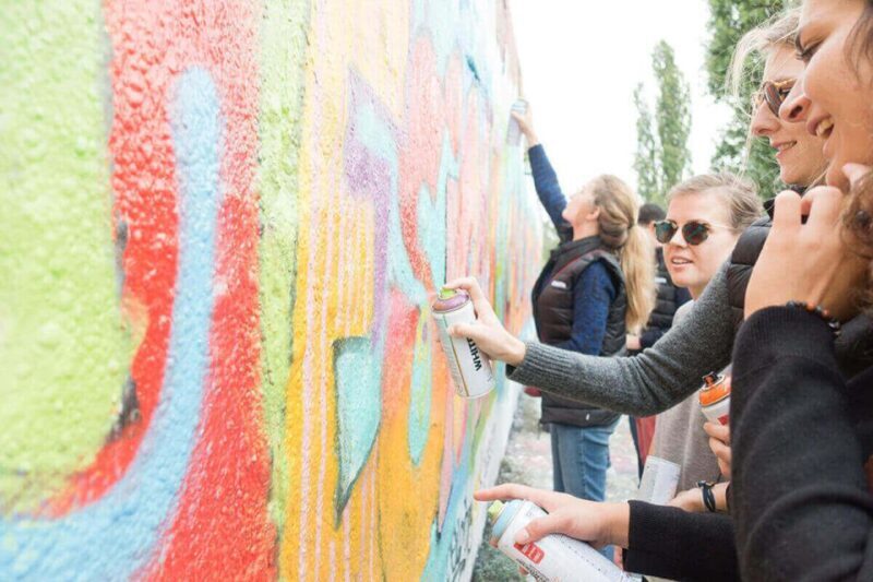 Berlin: Graffiti Workshop at the Berlin Wall - The Atmosphere and Guide