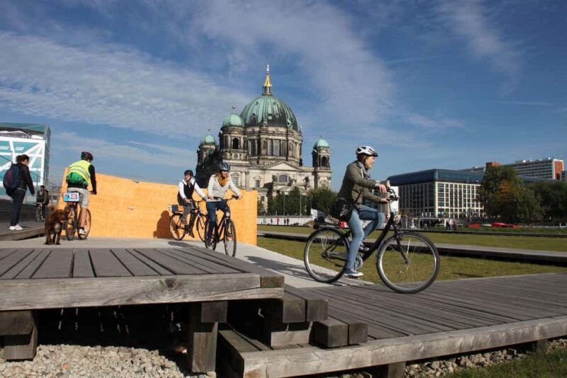 Berlin: Guided Bike Tour for School Groups - Exploring Berlin on Two Wheels