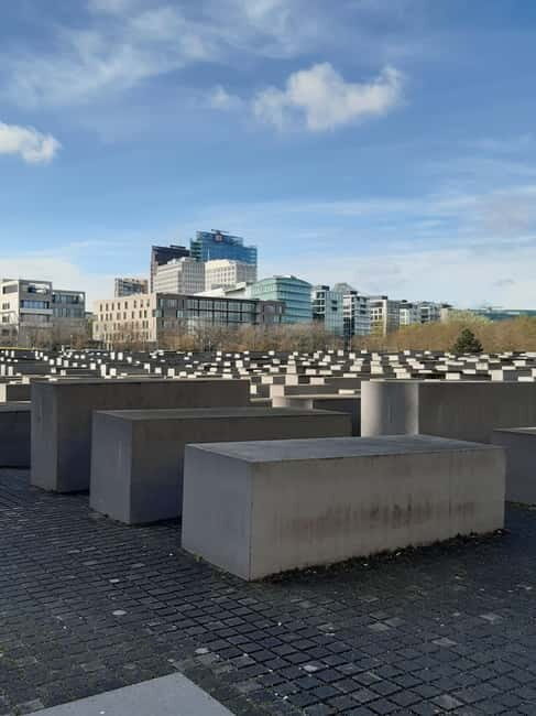 Berlin: Guided walking tour of the must-see sights - A Walk Through Berlin’s Top Sights