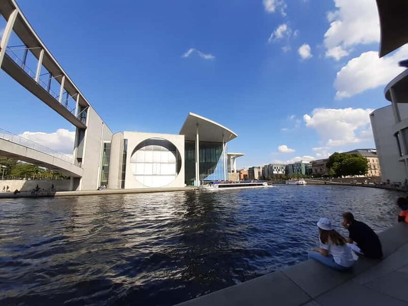 Berlin: Guided walking tour of the must-see sights - The Value of a Two-Hour Guided Walk