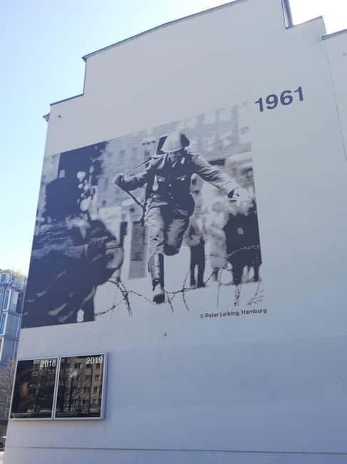 Berlin: Guided walking tour of the Secrets of the Berlin Wall - The Practical Side: Price, Group Size, and Accessibility