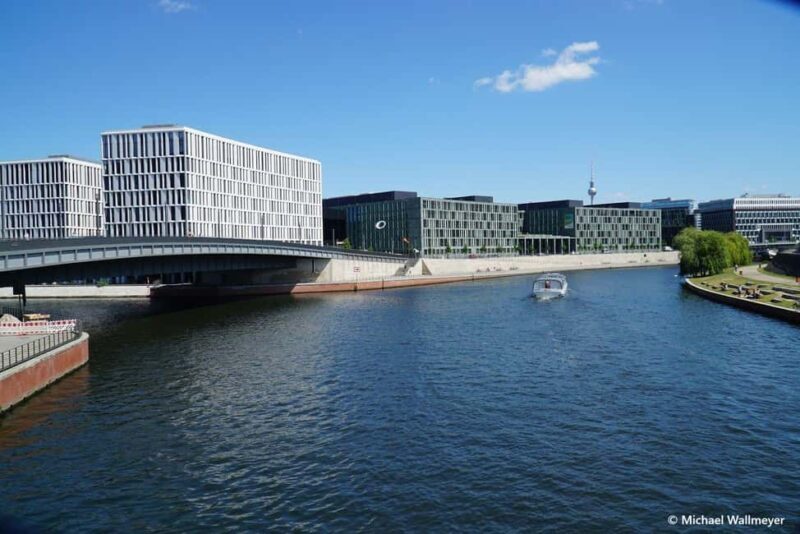 Berlin: Hamburger Bahnhof Ticket & Digital City Tour - Key Points