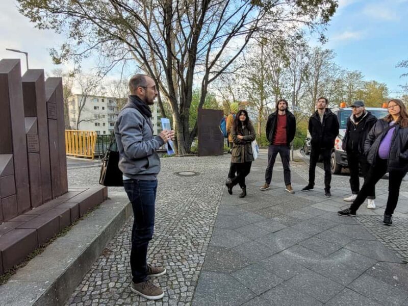 Berlin: Hansaviertel Modernist Architecture Tour - FAQ