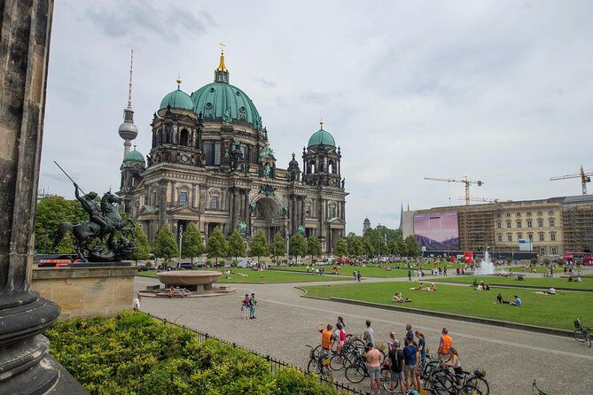 Berlin Highlights Sightseeing Bike Tour in Small Groups - The Value of This Tour