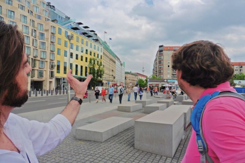 Berlin: Historical Sights & Berlin Wall Tour with a Berliner - Why You Might Love This Tour