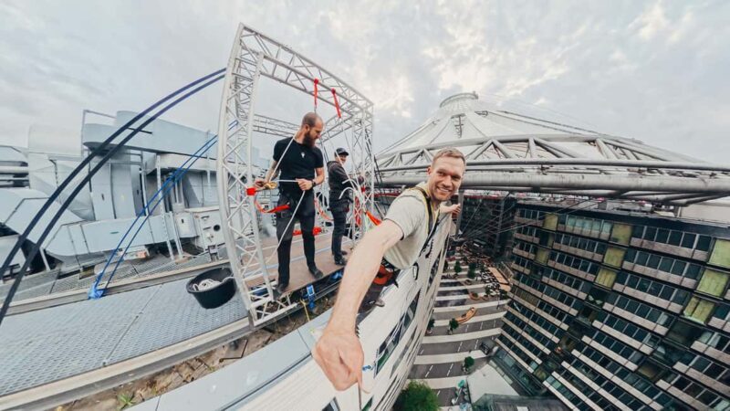 Berlin: House Running at "Das Center" Berlin 40m vertical! - Key Points