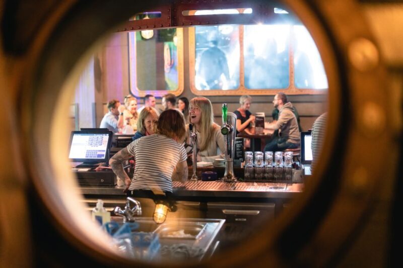 Berlin: Icebar Entrance with Complimentary Drinks - The Real-World Perspectives