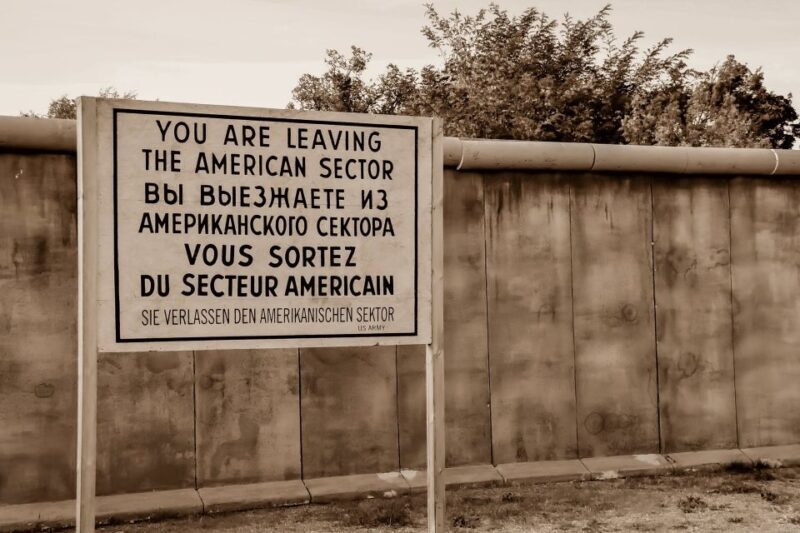 Berlin Insider's Cold War Walking Tour - Key Points