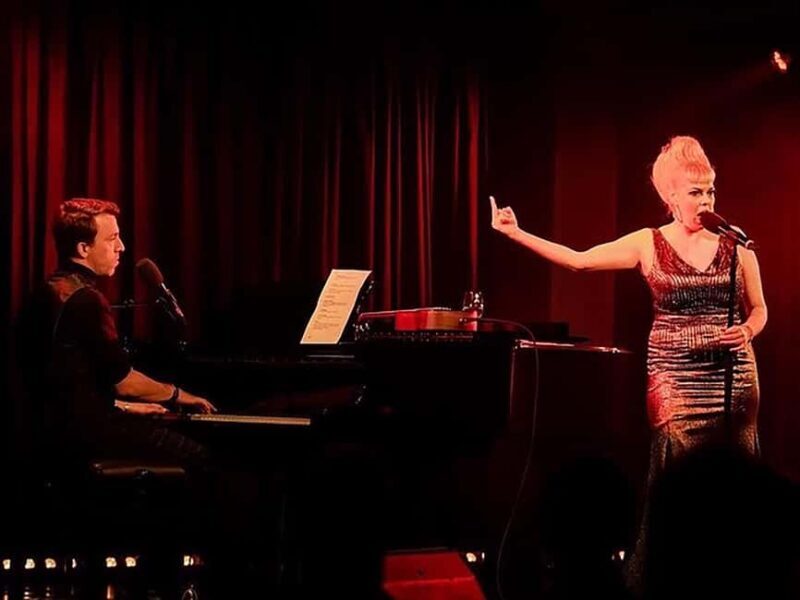 Berlin: "Kaiser & Plain: Komm Beck" Concert - Who Should Consider This Experience?