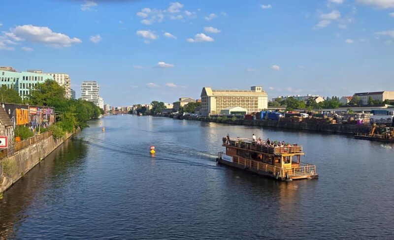 Berlin: Neighborhood, Dome & Kebab: Segway Tour through Kreuzberg and Neukölln - Wrapping Up