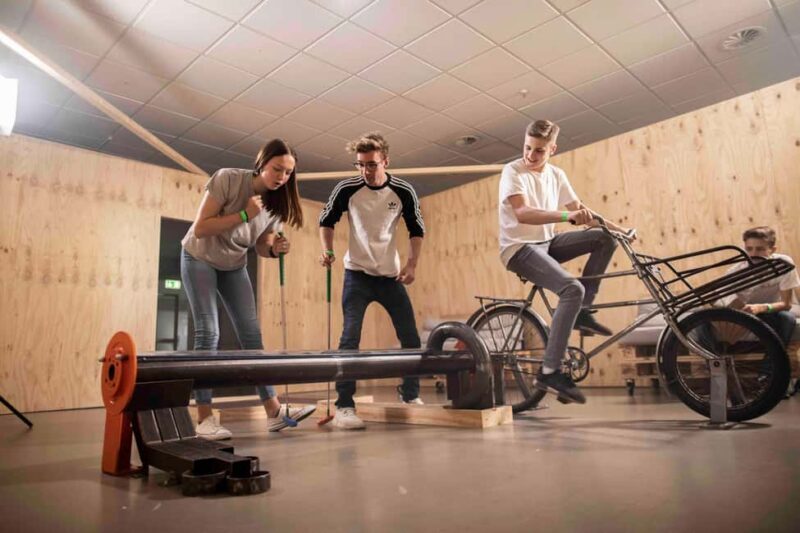 Berlin Neukölln: Interactive Adventure Mini Golf - The Courses and Their Unique Features