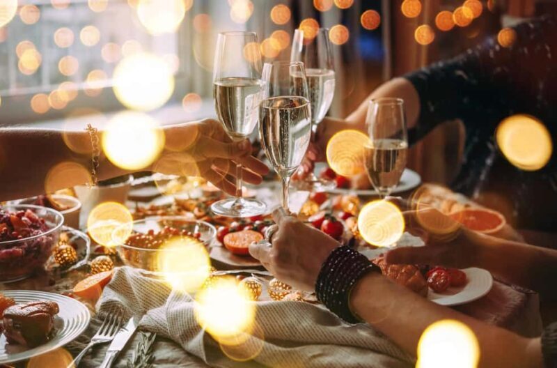 berlin : New Years village & Christmas Market Guided Tour - Key Points