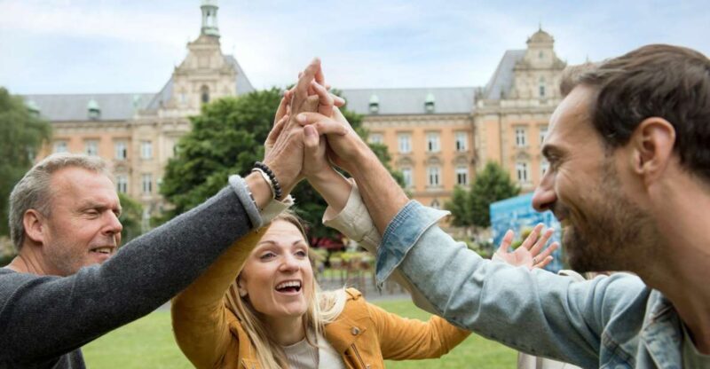 Berlin: Outdoor Escape Game Mitte - Who is this experience best suited for?