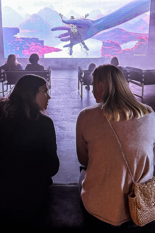 Berlin: P61 Gallery - Who Should Consider Visiting?