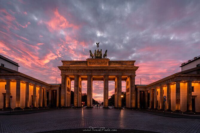 BERLIN PHOTO TOUR with a professional Photographer from Berlin - The Experience from a Traveler’s Perspective