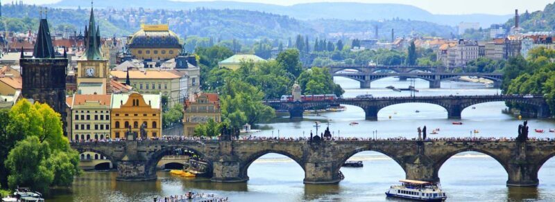 Berlin: Prague VIP luxury Van Day Trip - Key Points
