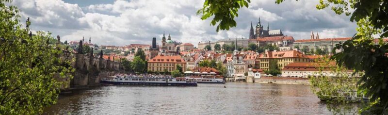 Berlin: Prague VIP luxury Van Day Trip - Who Is This Tour Best For?