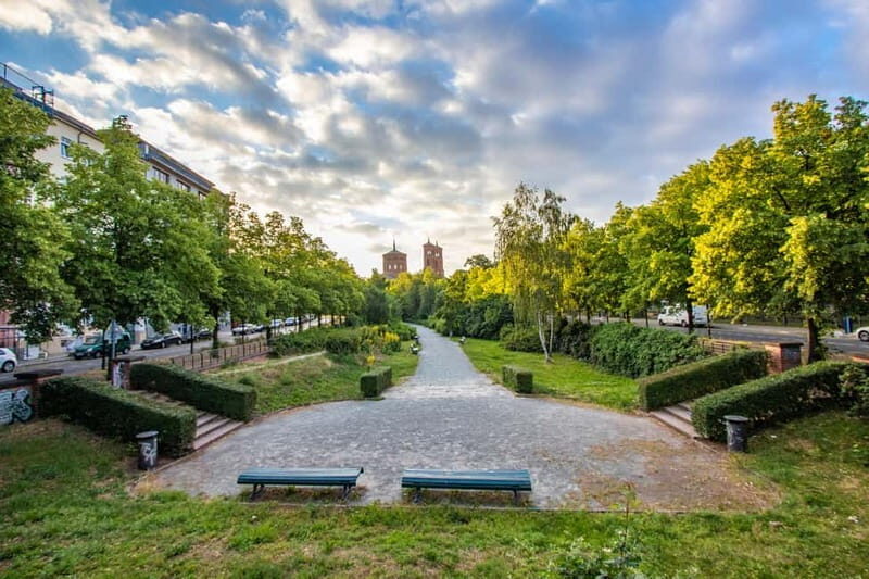 Berlin: Private Architecture Tour with a Local Expert - Who Should Consider This Tour?