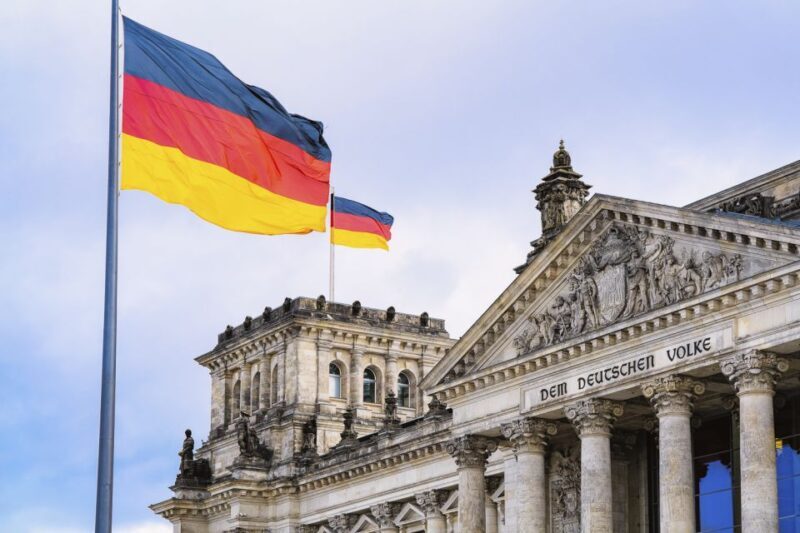 Berlin: Private Reichstag and Glass Dome Tour - Accessibility and Practicalities