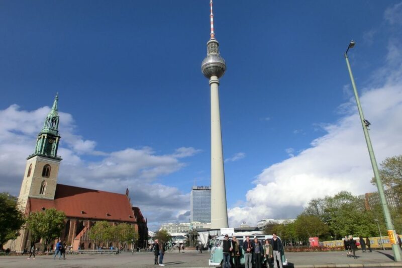 Berlin: Private Sightseeing Tour in Iconic Oldtimer VW Bus - FAQ