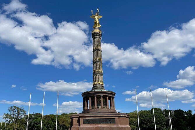 Berlin Private tour East and West by Car - FAQs