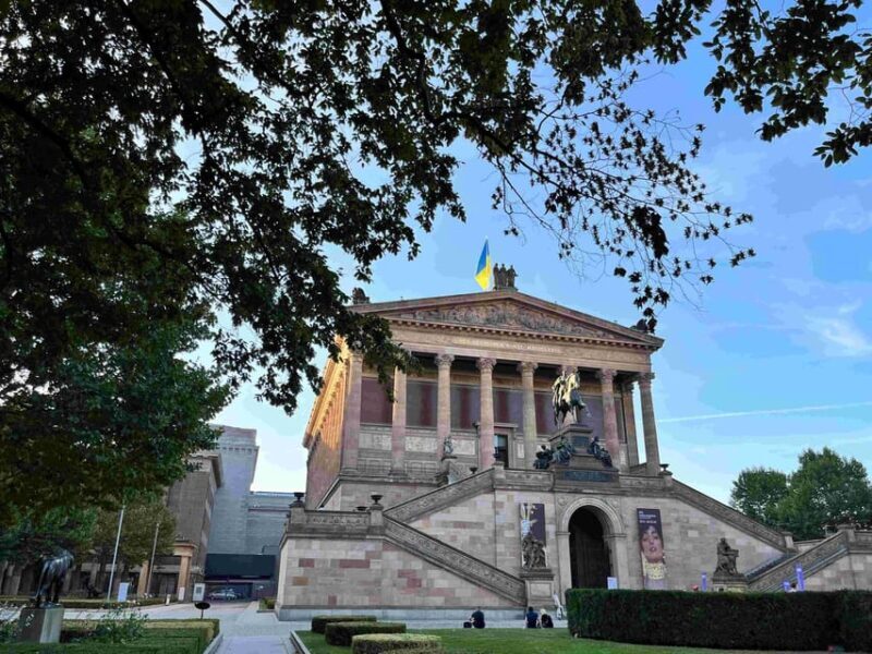 Berlin: Private Walking Tour With a Local Guide - Exploring Berlin with a Private Walking Tour and a Local Guide