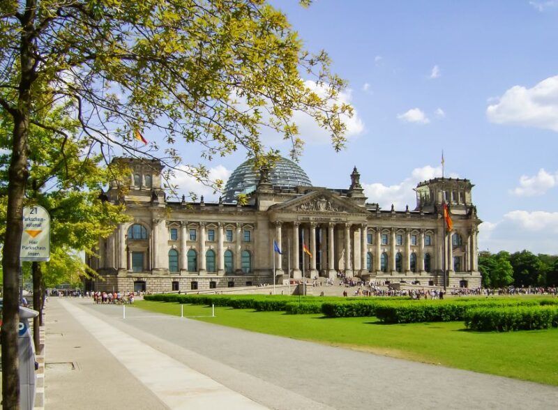 Berlin: Reichstag, Plenary Chamber, Cupola & Government Tour - The Itinerary in Detail