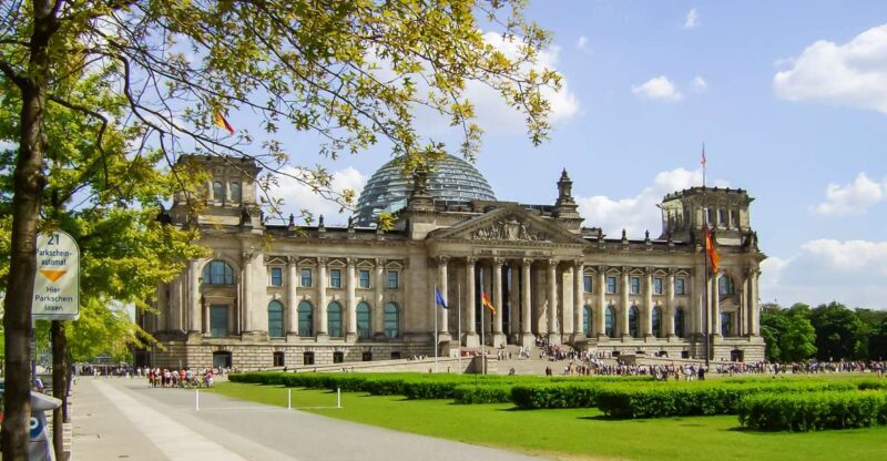 Berlin: Reichstag, Plenary Chamber, Cupola & Government Tour - The Downsides to Keep in Mind