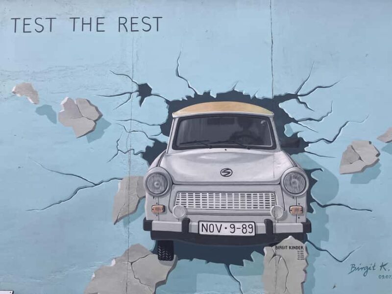 Berlin: Rickshaw tour through Friedrichshain and Kreuzberg SO 36 - Kreuzberg: The Alternative Heart of Berlin