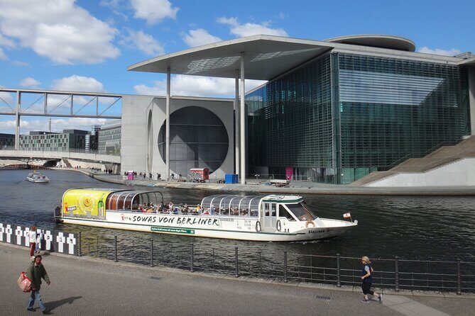 Berlin sightseeing boat tour on the Spree - FAQs
