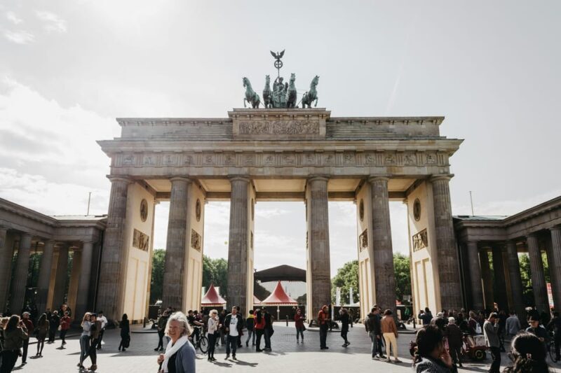 Berlin: Tour with Private Guide - Key Points