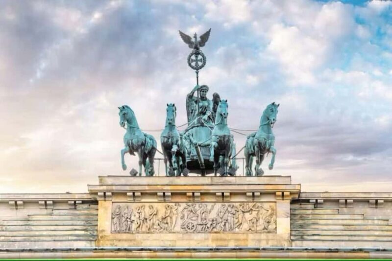 Berlin: walking tour of must-see sights - Meeting Point and Practicalities