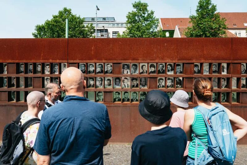 Berlin: Wall Tour  Fates, Love Stories, and Heroes - The Value for Money