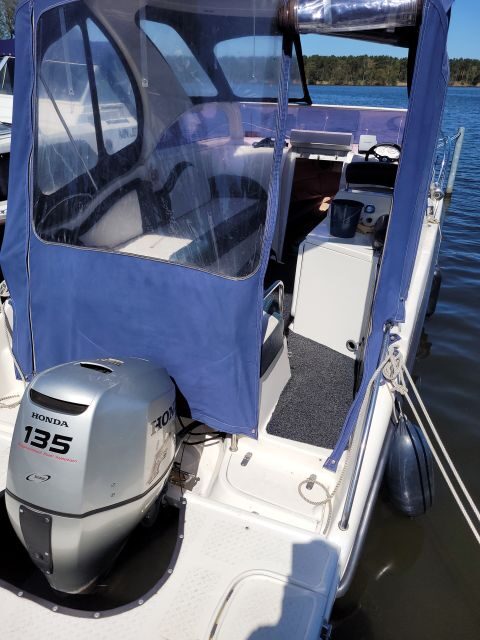 Berlin:Guided South Berlin Yacht Tour with Swim Stop (relax) - Key Points