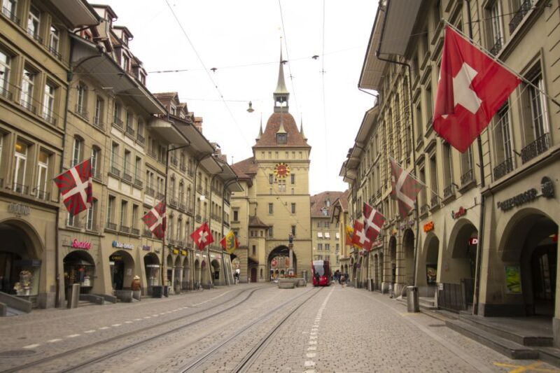 Bern: Capture the most Photogenic Spots with a Local - Key Points