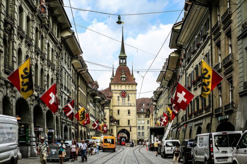 Bern Old Town - Private Historic Walking Tour - Key Points