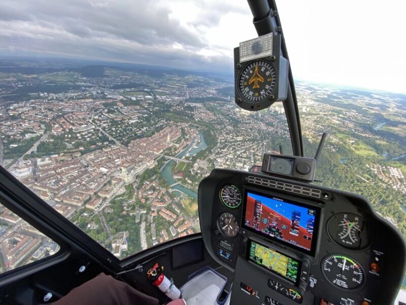 Bern: Private 18-Minute Helicopter Flight for up to 3 People - FAQs