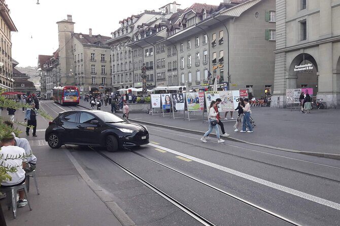 Bern Walking WarpSpeed Tour with Local Expert Guide - FAQ