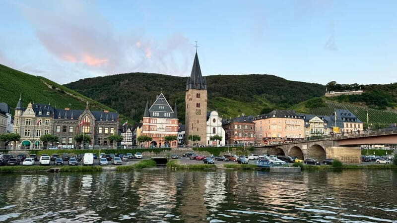 Bernkastel: 1-hour panoramic boat tour Lieser, Mülheim and back - Key Points