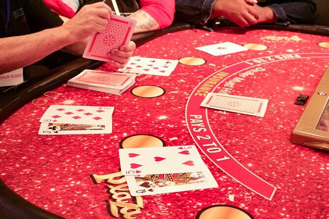 Best Bet Gaming Lessons: Learn to Play Like the Pros - The Value of Learning on Real Tables
