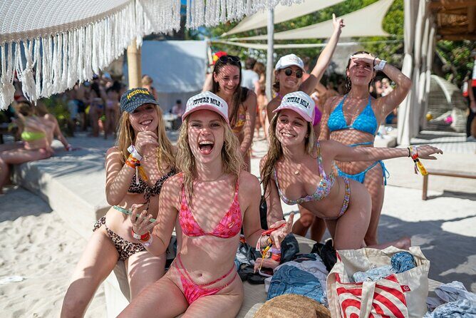 Best Catamaran Isla Mujeres tour with Open bar, lunch, snorkel - An In-Depth Look at the Catamaran Experience