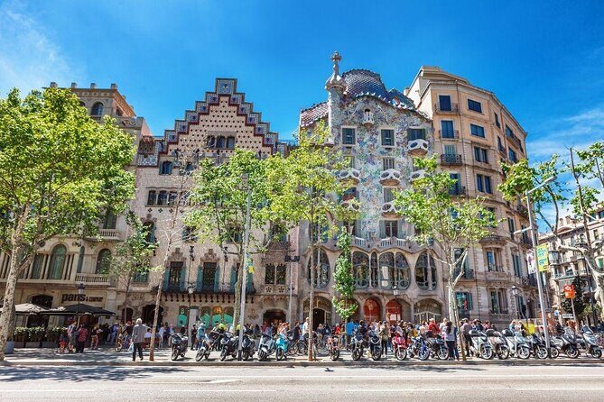 Best of Barcelona Excursion with Optional Attractions Tickets - Exploring the Best of Barcelona with This Small-Group Excursion