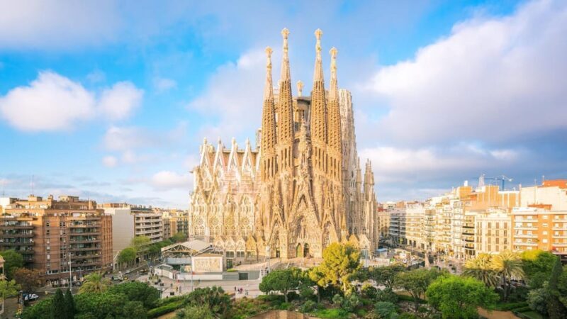 Best of Barcelona: Private Walking Tour with a Local - Why This Tour Could Be a Great Fit