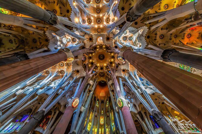 Best of Barcelona: Sagrada Familia & Park Guell Tour with Pick-up - Practical Tips for Booking and Enjoying the Tour