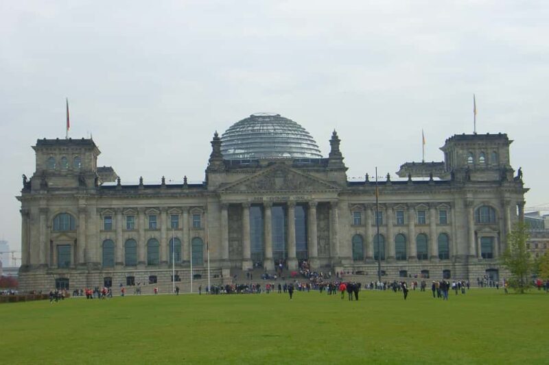 Best of Berlin Private Walk Tour with a Professional Guide - Why Choose the Best of Berlin Private Walk Tour?