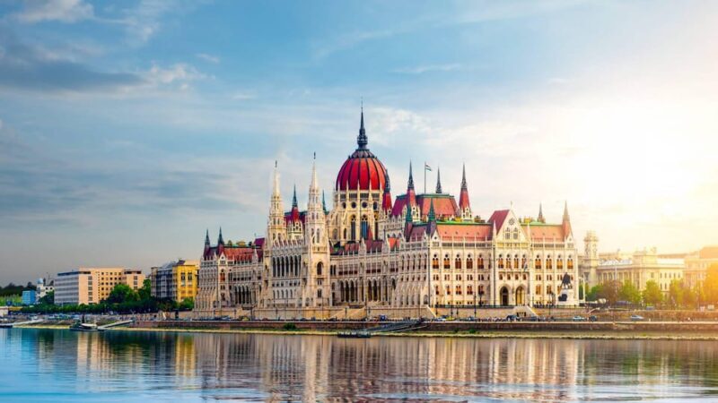 Best of Budapest: Private Walking Tour with a Local - A Closer Look at What This Tour Offers
