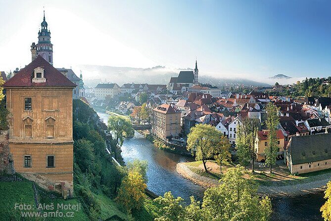 Best of Cesky Krumlov Old Town and Castle Exteriors - Who Is This Tour Best Suited For?