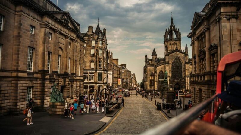 Best of Edinburgh Walking Tour-3 Hours, Small Group max 10 - Who Is This Tour Best For?